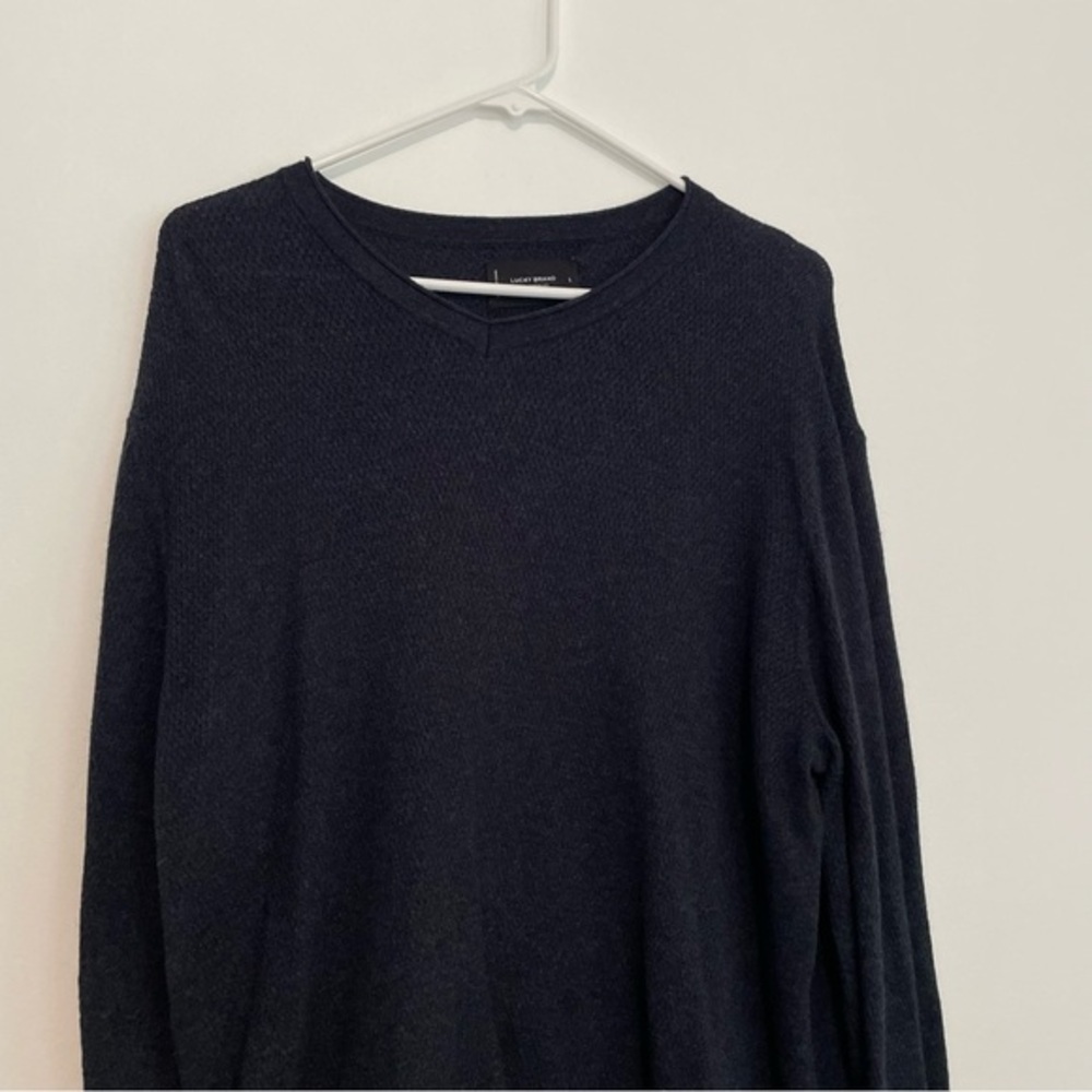 LUCKY BRAND Mens Welterweight V-Neck Sweater Navy Blue Knit Lightweight Pullover - Picture 5 of 16